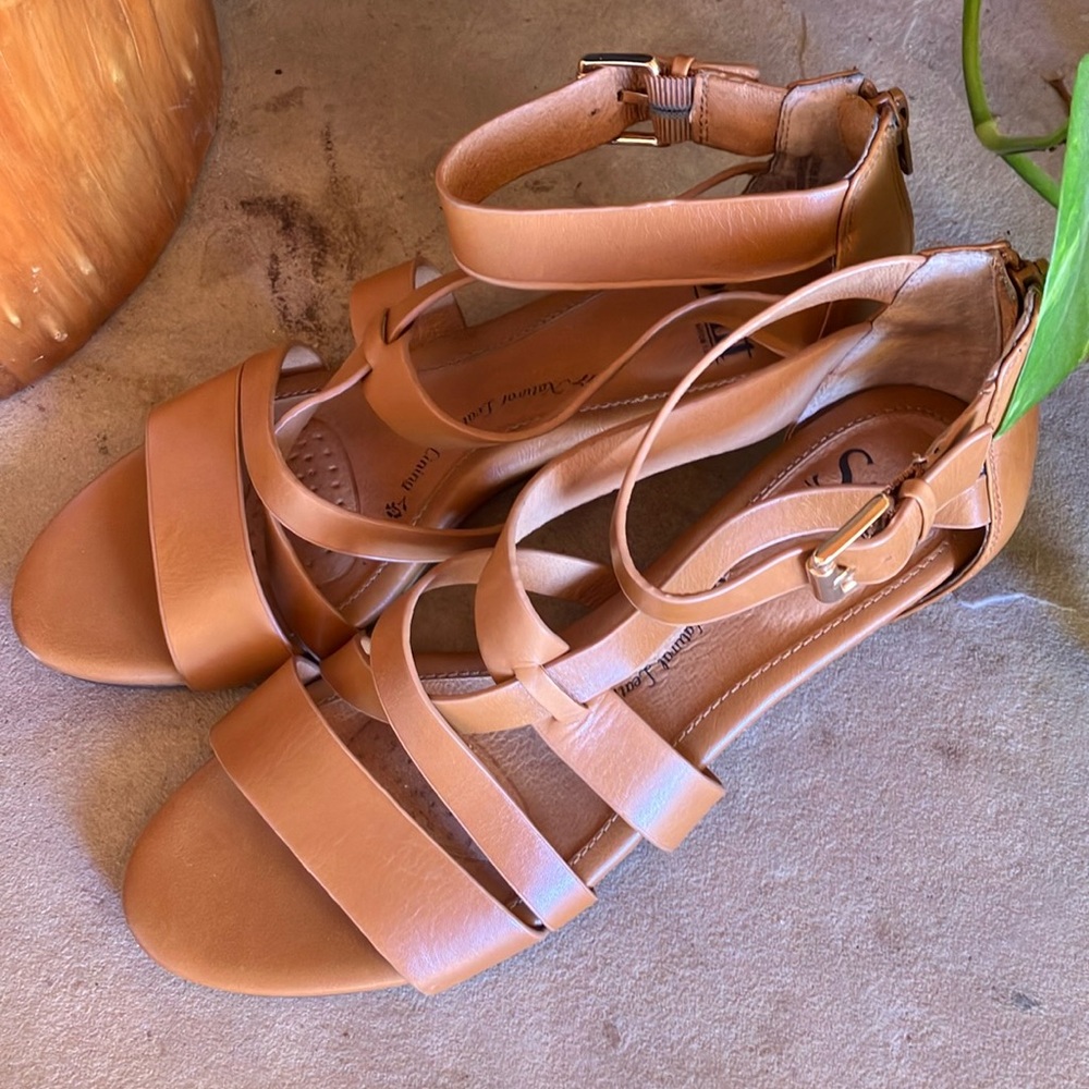 Sofft brown leather gladiator wedge comfort sandals size 8. Like new